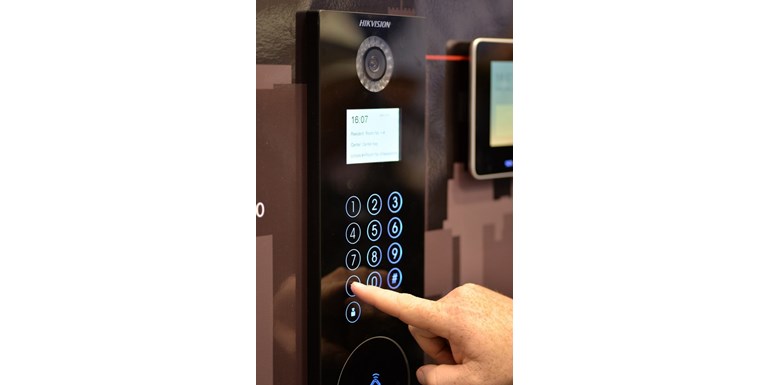 Apartman interkom sistemleri, Apartman interkom sistemleri,interkom sistemleri,güvenlik sistemleri,güvenlik kamerası ve alarm sistemleri,güvenlik kameraları,apartman interkomları ve güvenlik